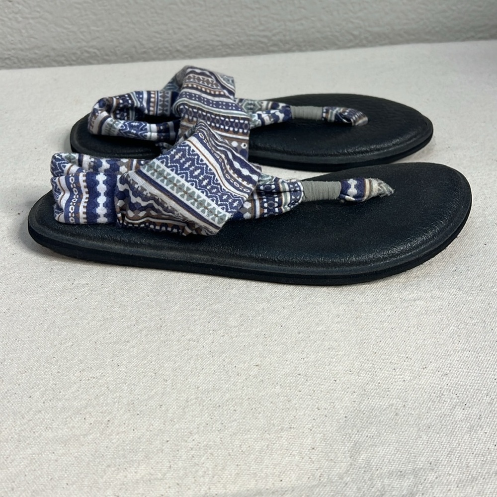 Sanuk Yoga Sling 2 Sandals | Size 7 | Tribal Aztec Print - Picture 4 of 6